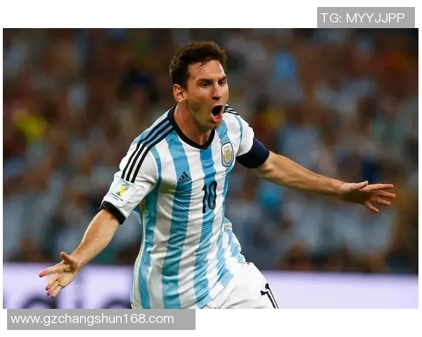 足球球星马克杯背后的传奇人物是谁 揭秘收藏品中的明星故事