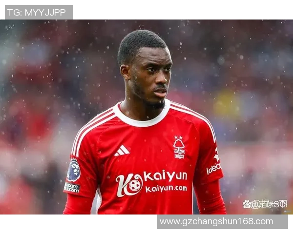 身高一米九的足球巨星有哪些 他们在场上的表现如何